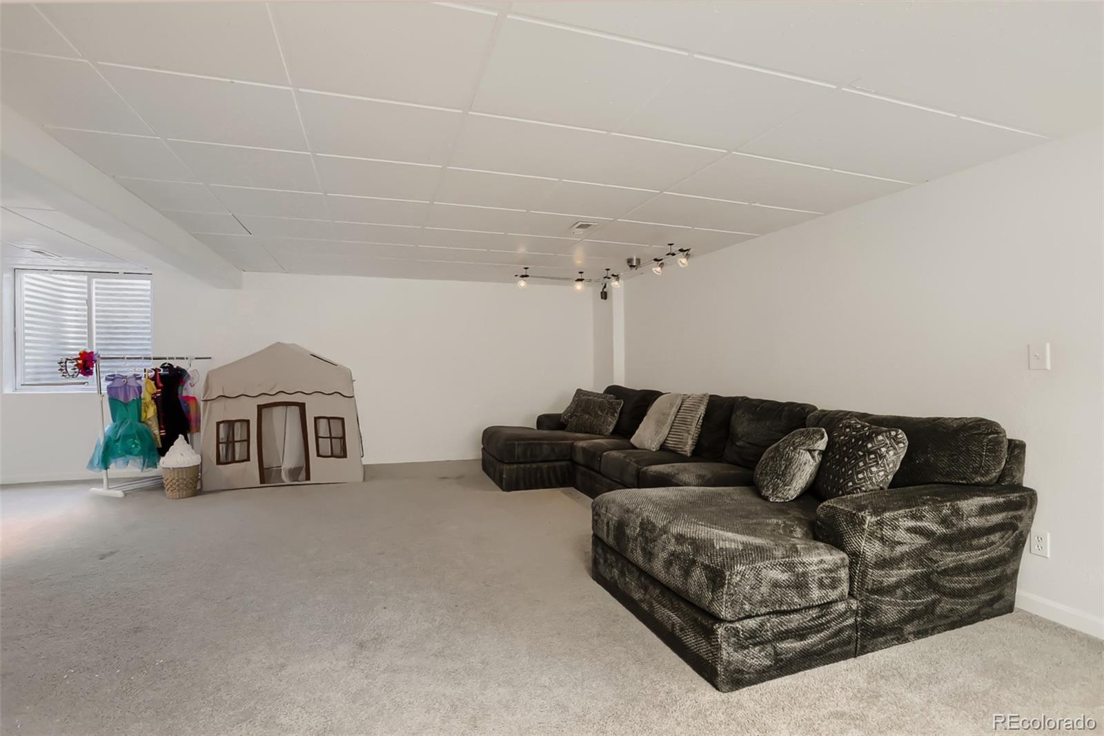 MLS Image #11 for 3920  harbor lane,evans, Colorado