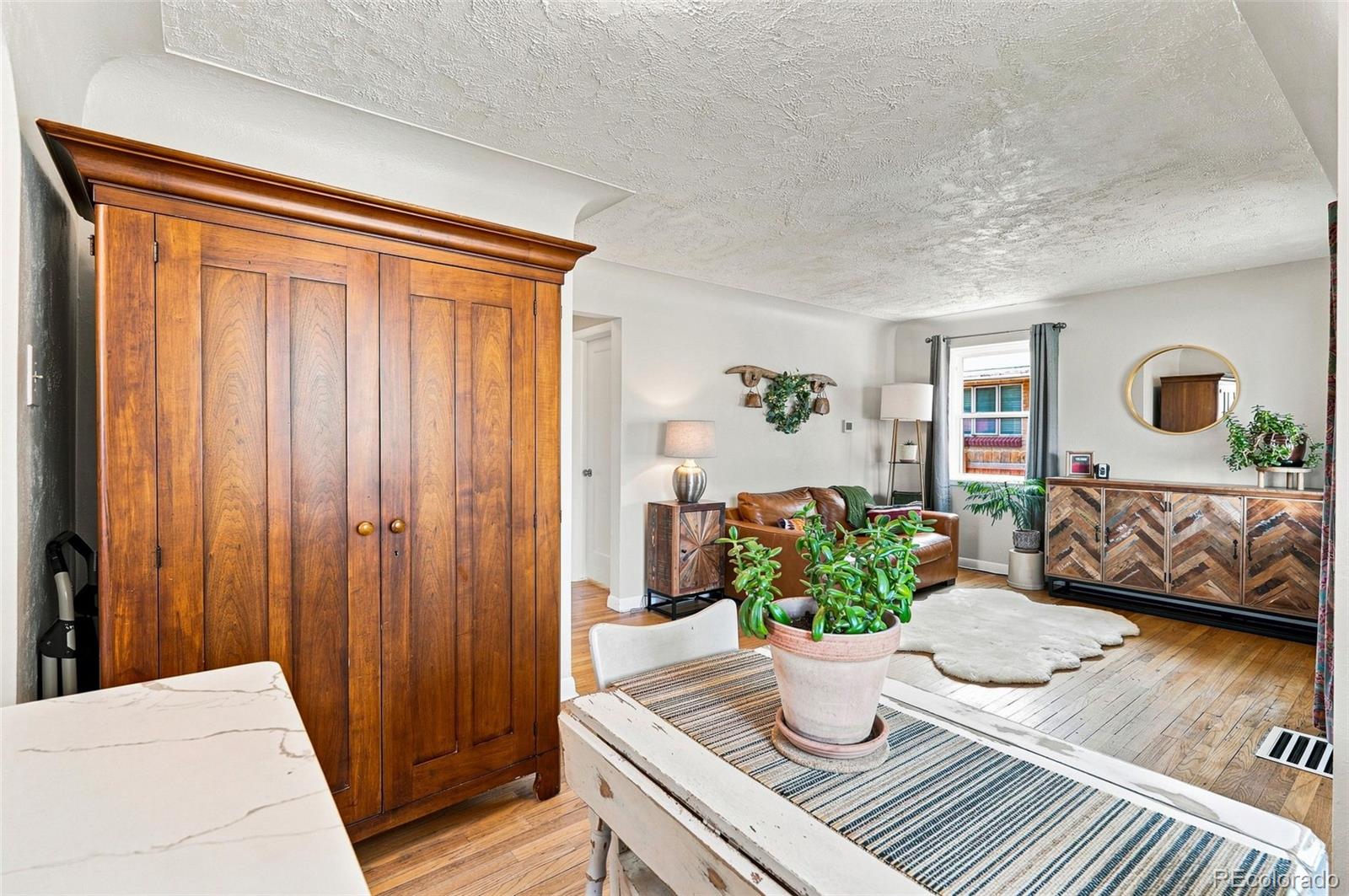 MLS Image #13 for 3280  niagara street,denver, Colorado