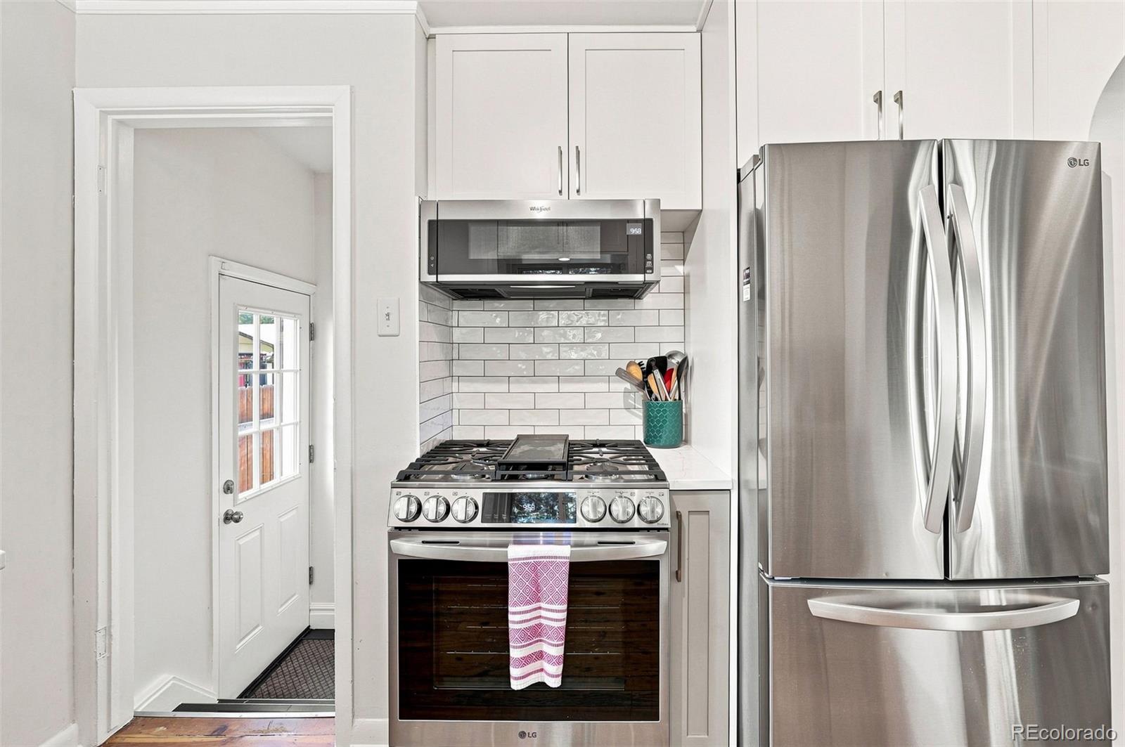 MLS Image #15 for 3280  niagara street,denver, Colorado