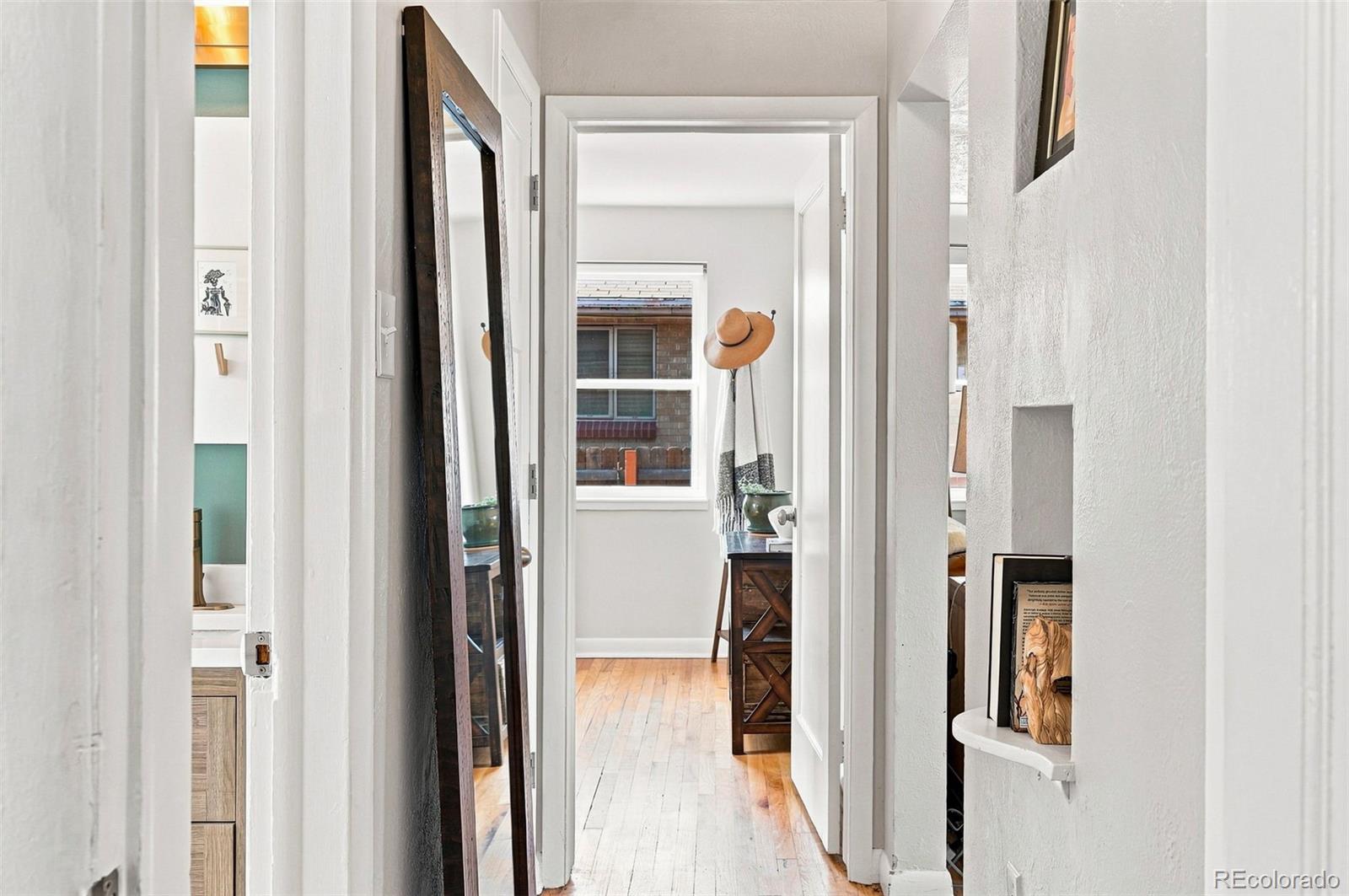 MLS Image #22 for 3280  niagara street,denver, Colorado