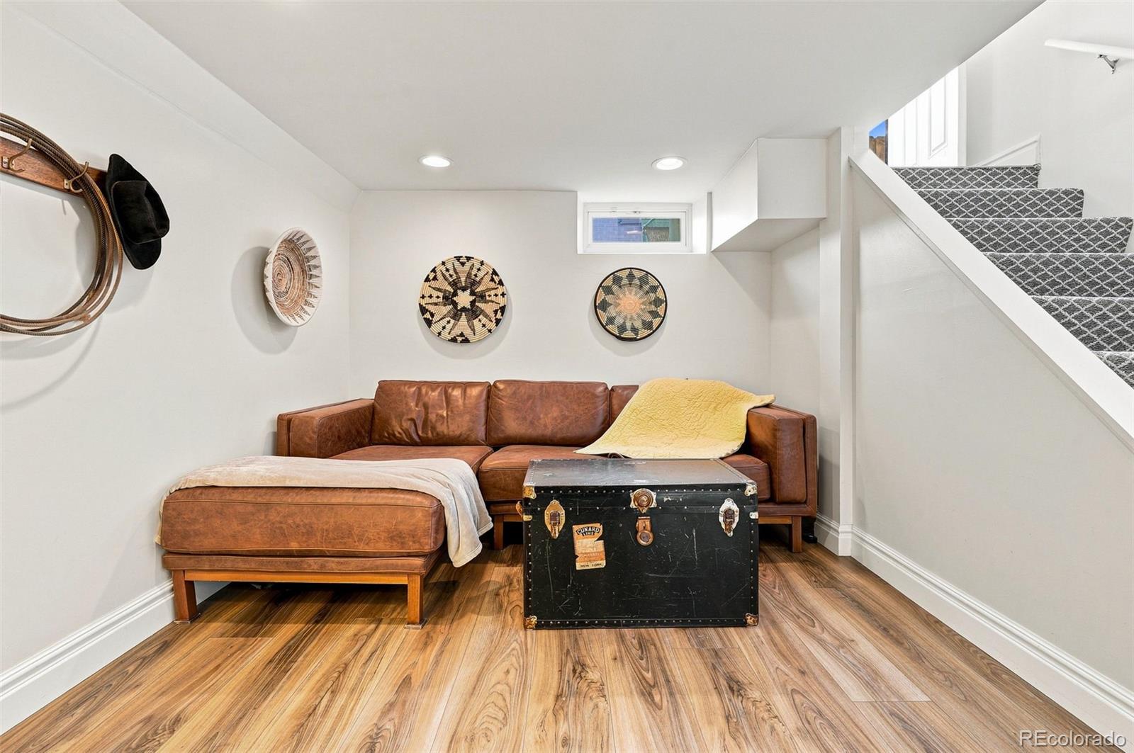 MLS Image #29 for 3280  niagara street,denver, Colorado
