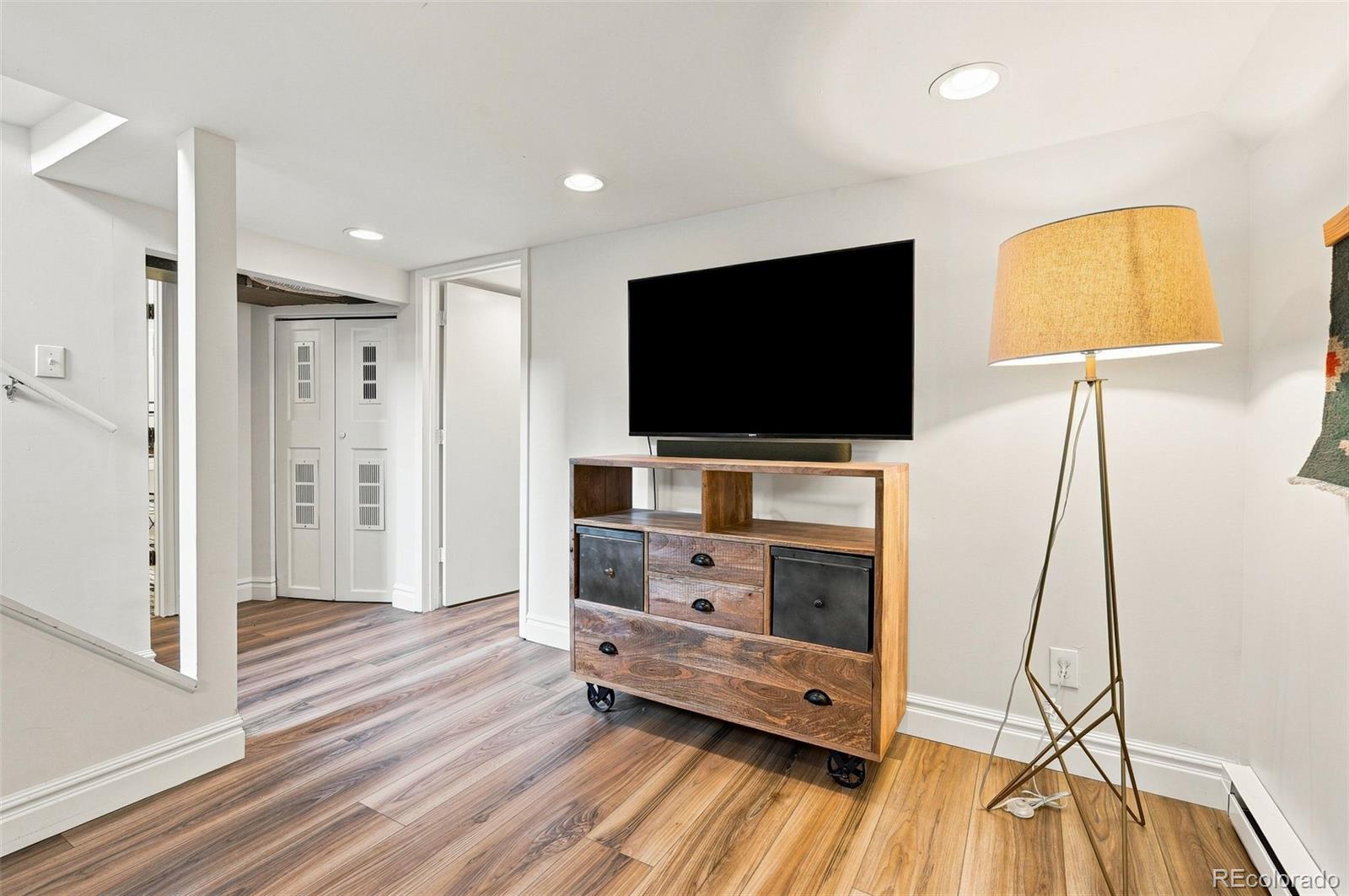 MLS Image #30 for 3280  niagara street,denver, Colorado