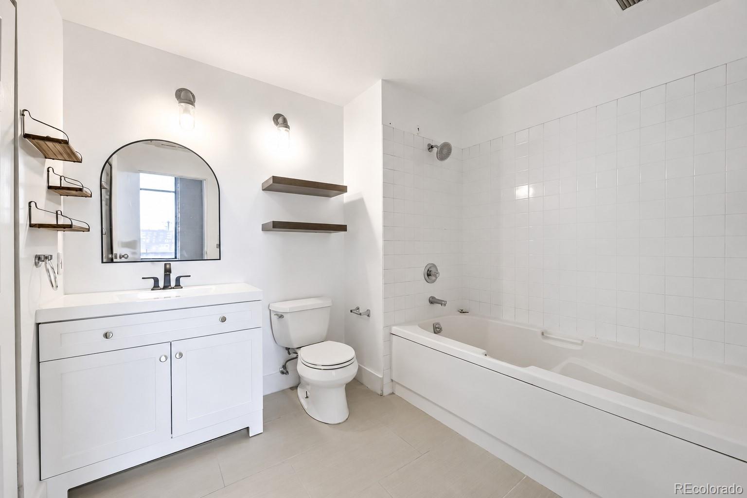 MLS Image #15 for 2000  arapahoe street,denver, Colorado