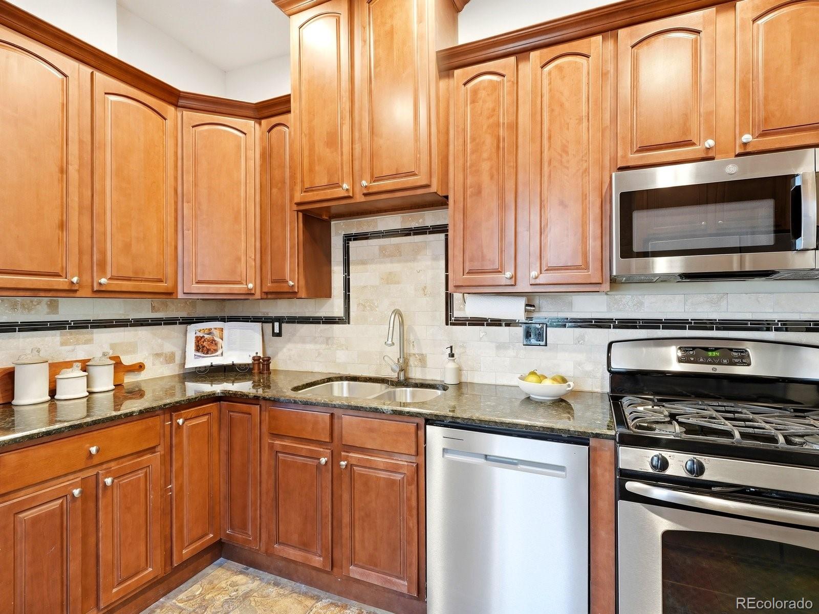MLS Image #8 for 3747 n franklin street,denver, Colorado