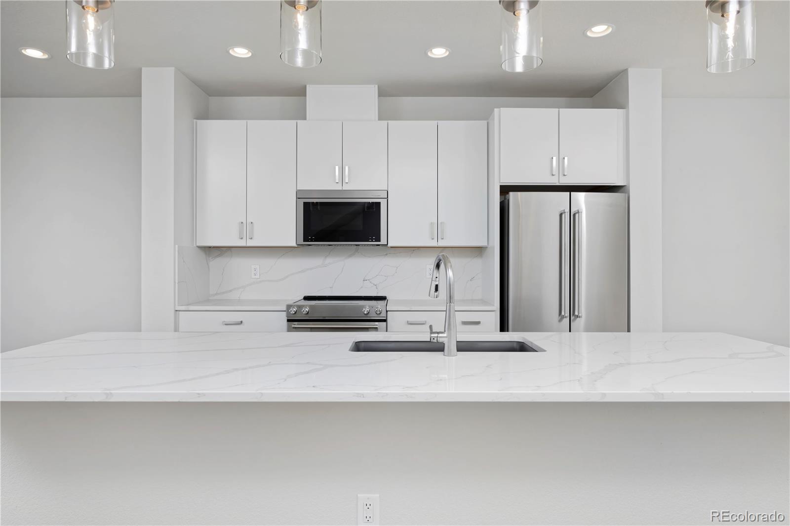 MLS Image #6 for 3119 w bates avenue,denver, Colorado