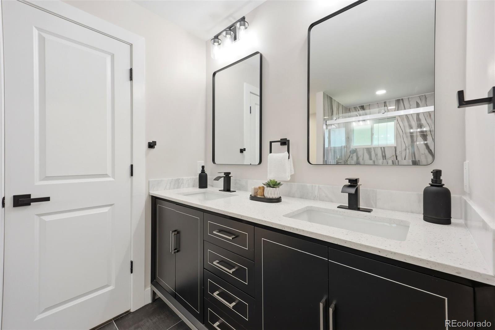 MLS Image #28 for 3831 s hillcrest drive,denver, Colorado