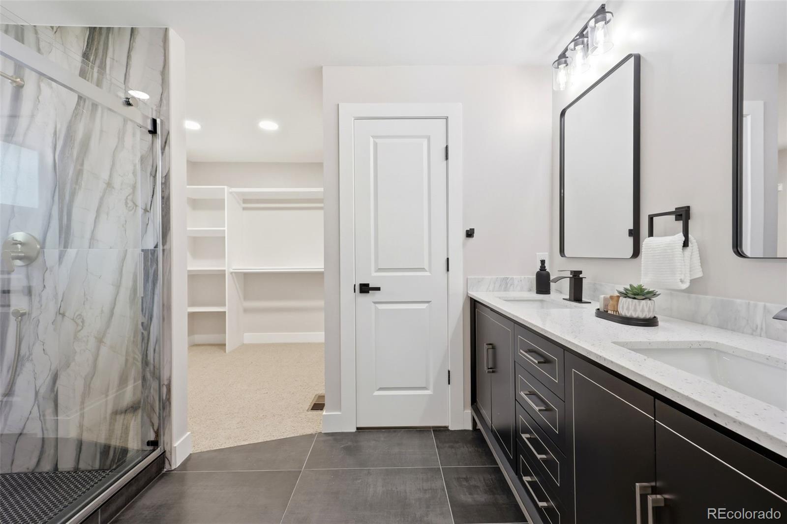MLS Image #29 for 3831 s hillcrest drive,denver, Colorado
