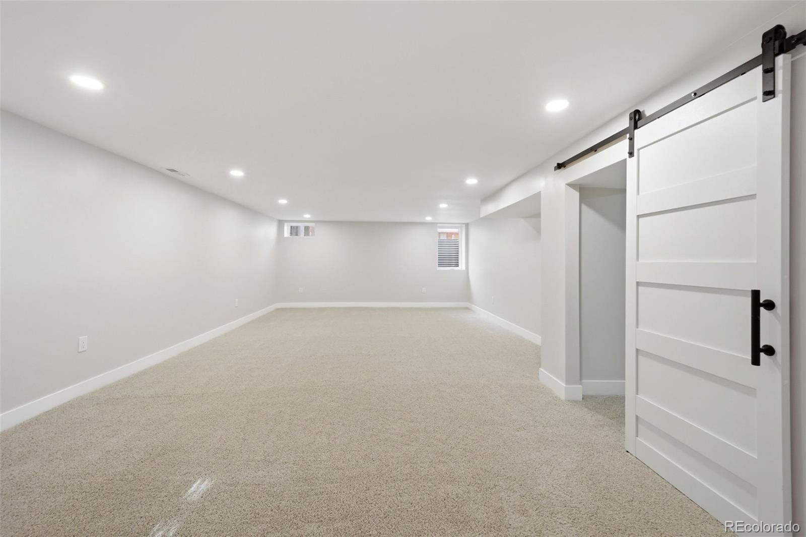 MLS Image #32 for 3831 s hillcrest drive,denver, Colorado