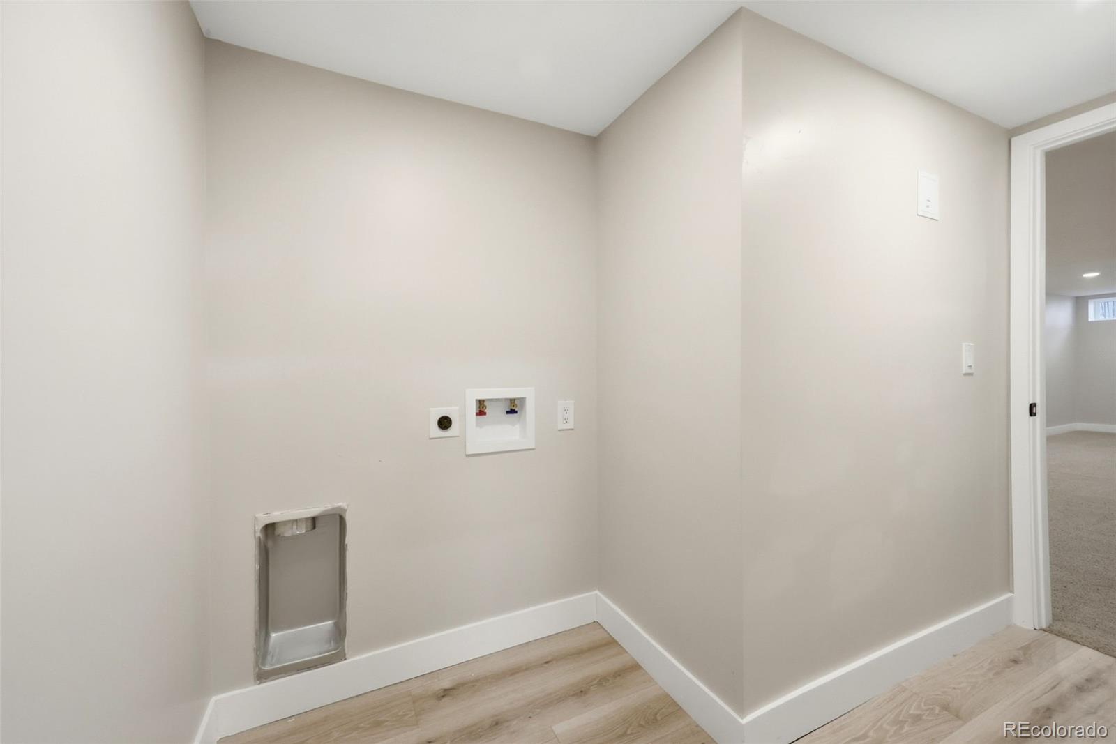 MLS Image #35 for 3831 s hillcrest drive,denver, Colorado