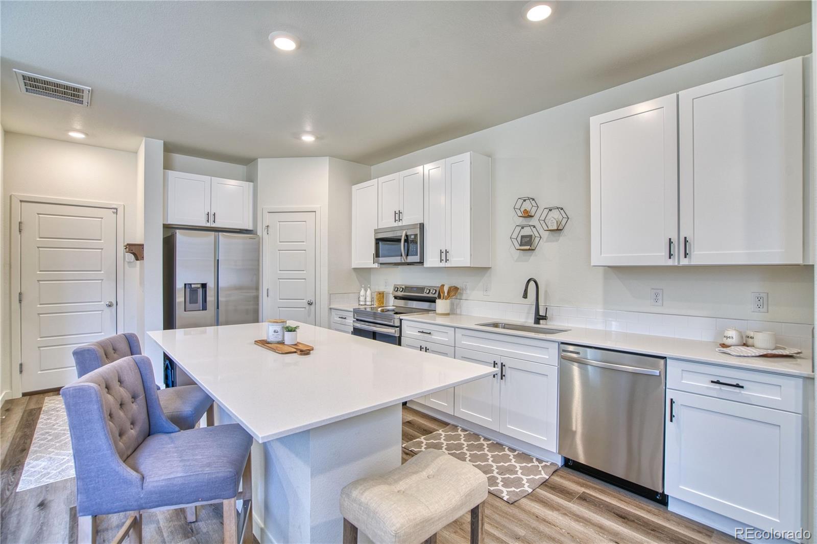 MLS Image #5 for 282  cardinal street,johnstown, Colorado