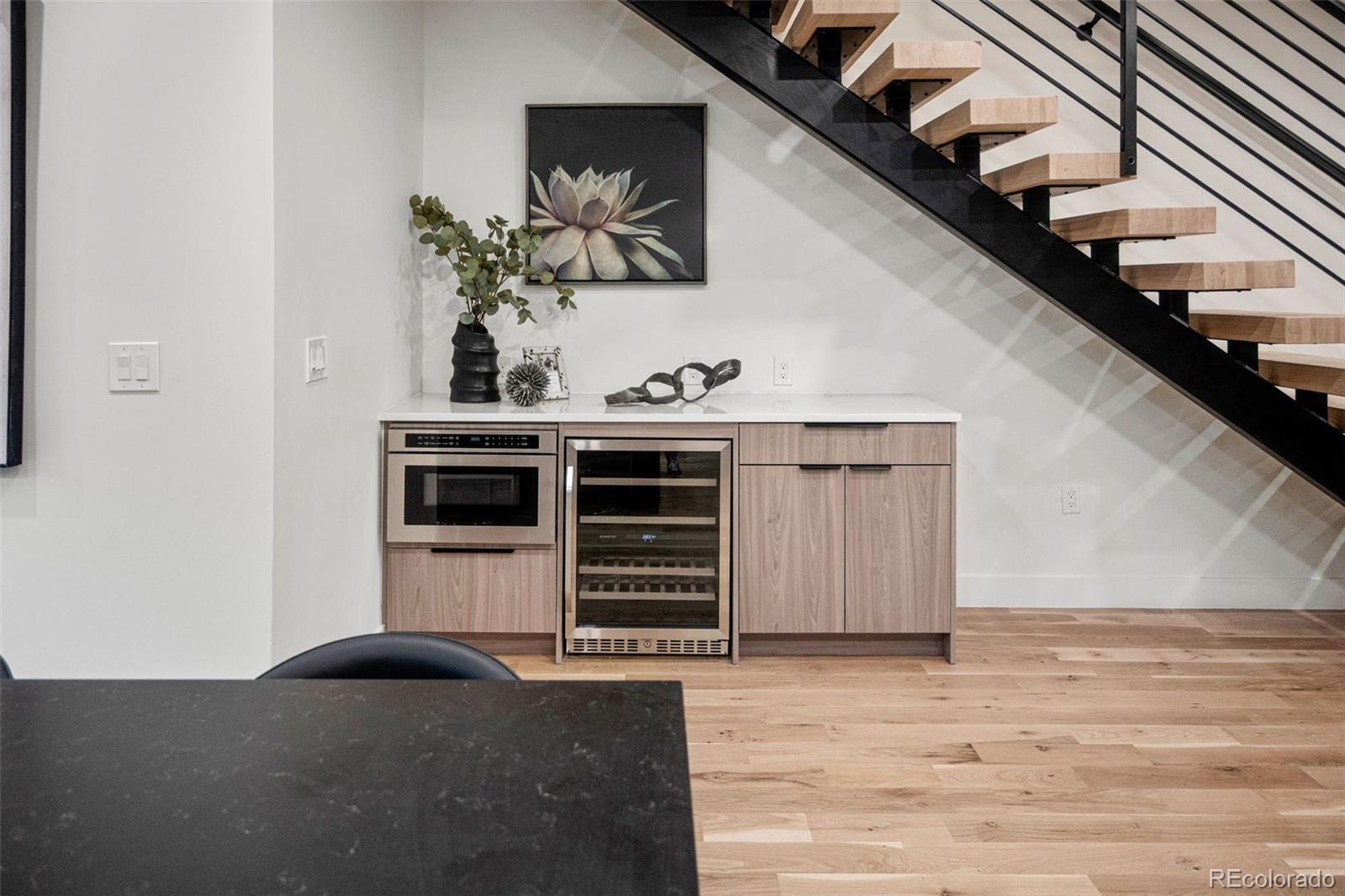 MLS Image #10 for 1448  stuart street,denver, Colorado