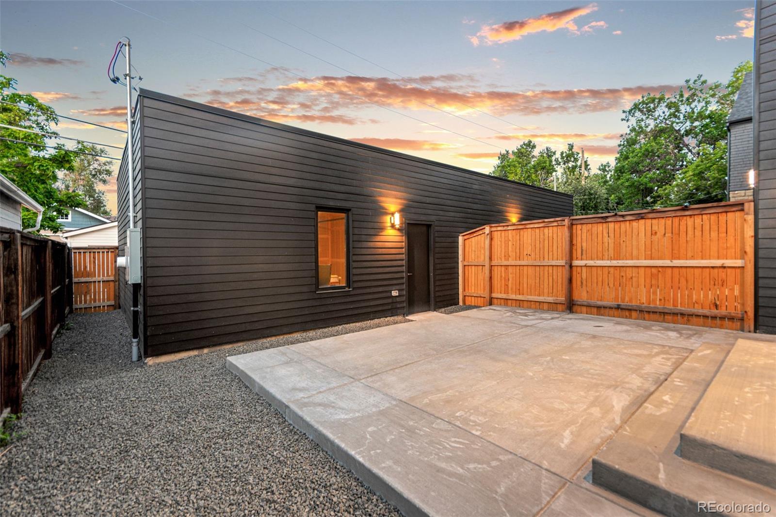 MLS Image #20 for 1448  stuart street,denver, Colorado