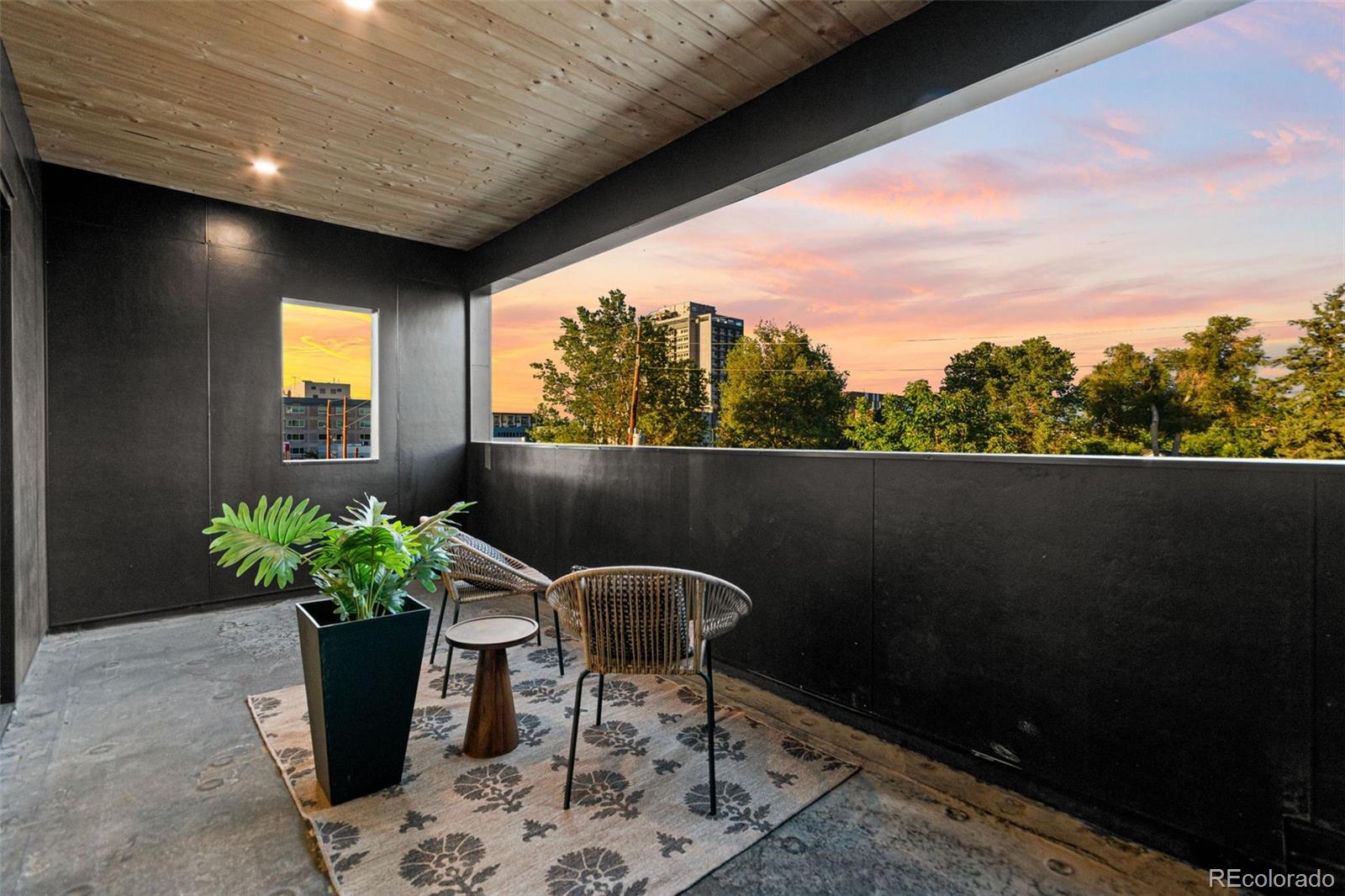 MLS Image #34 for 1448  stuart street,denver, Colorado