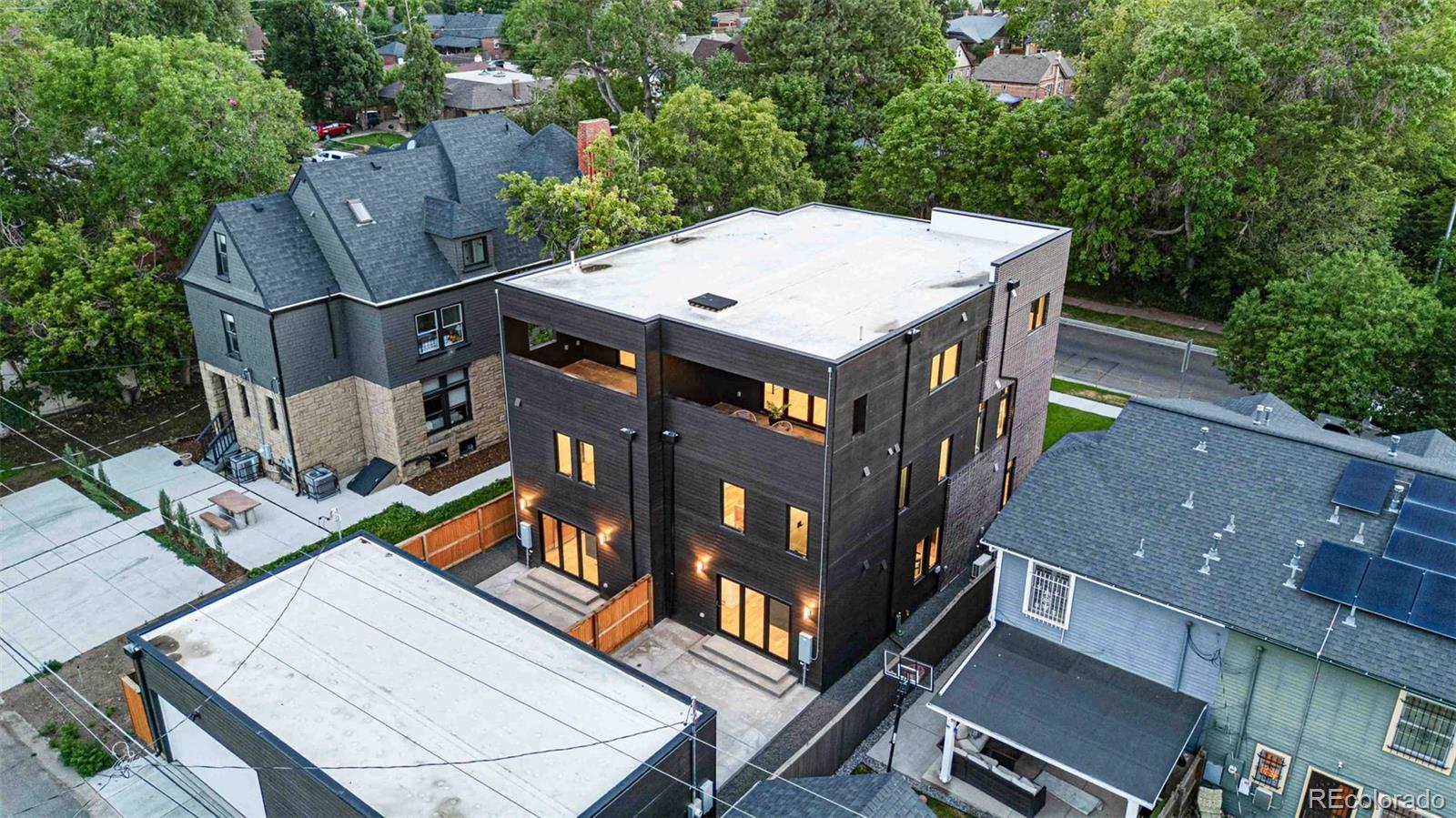 MLS Image #39 for 1448  stuart street,denver, Colorado