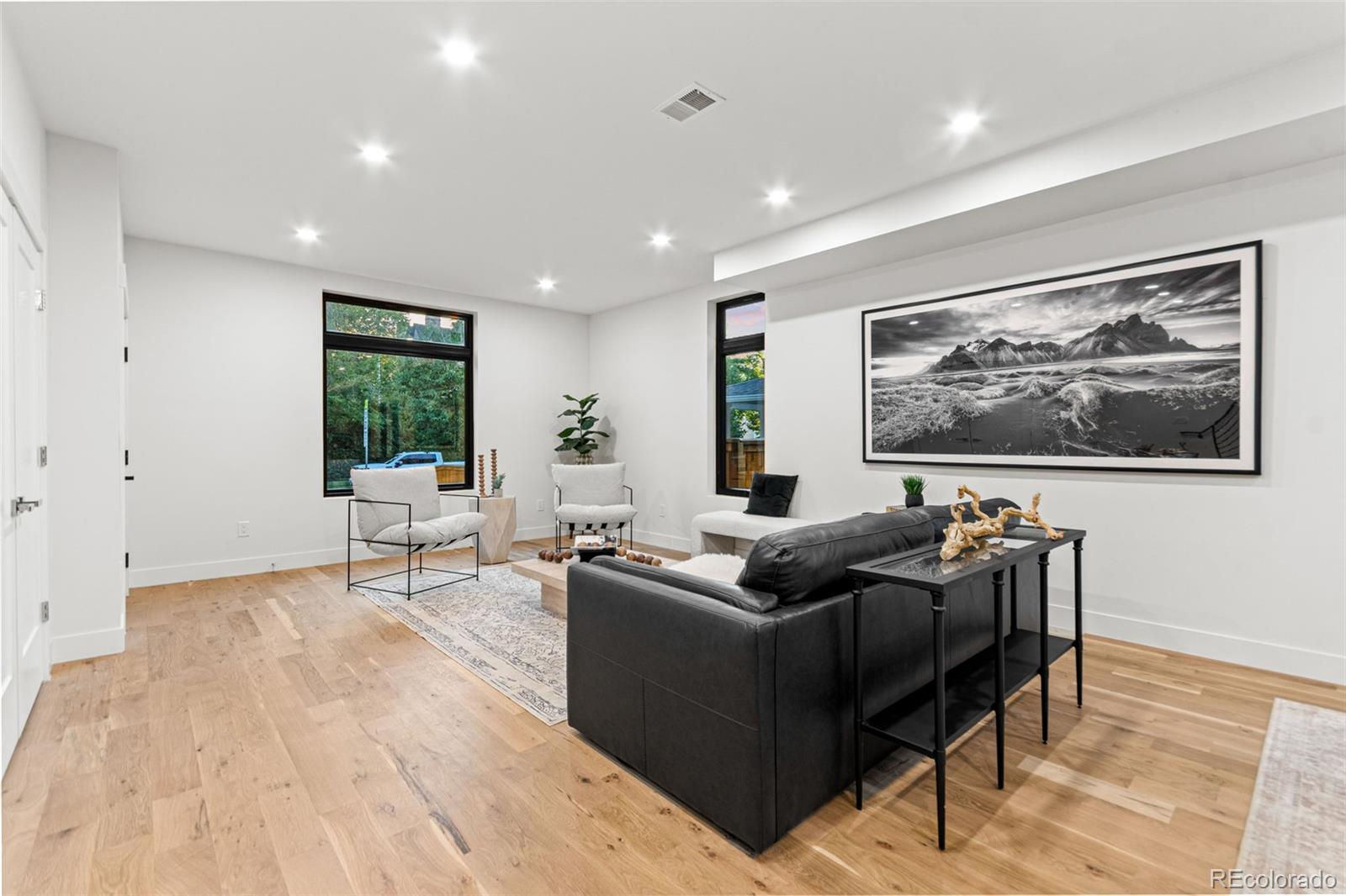 MLS Image #4 for 1448  stuart street,denver, Colorado