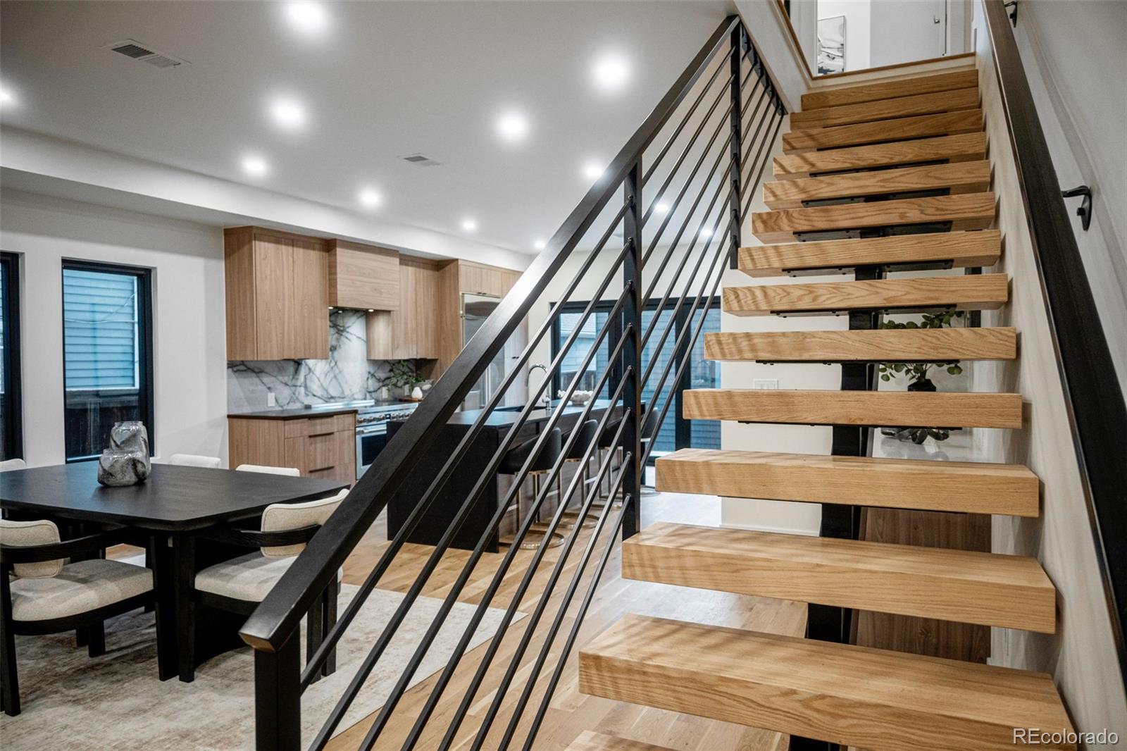 MLS Image #7 for 1448  stuart street,denver, Colorado