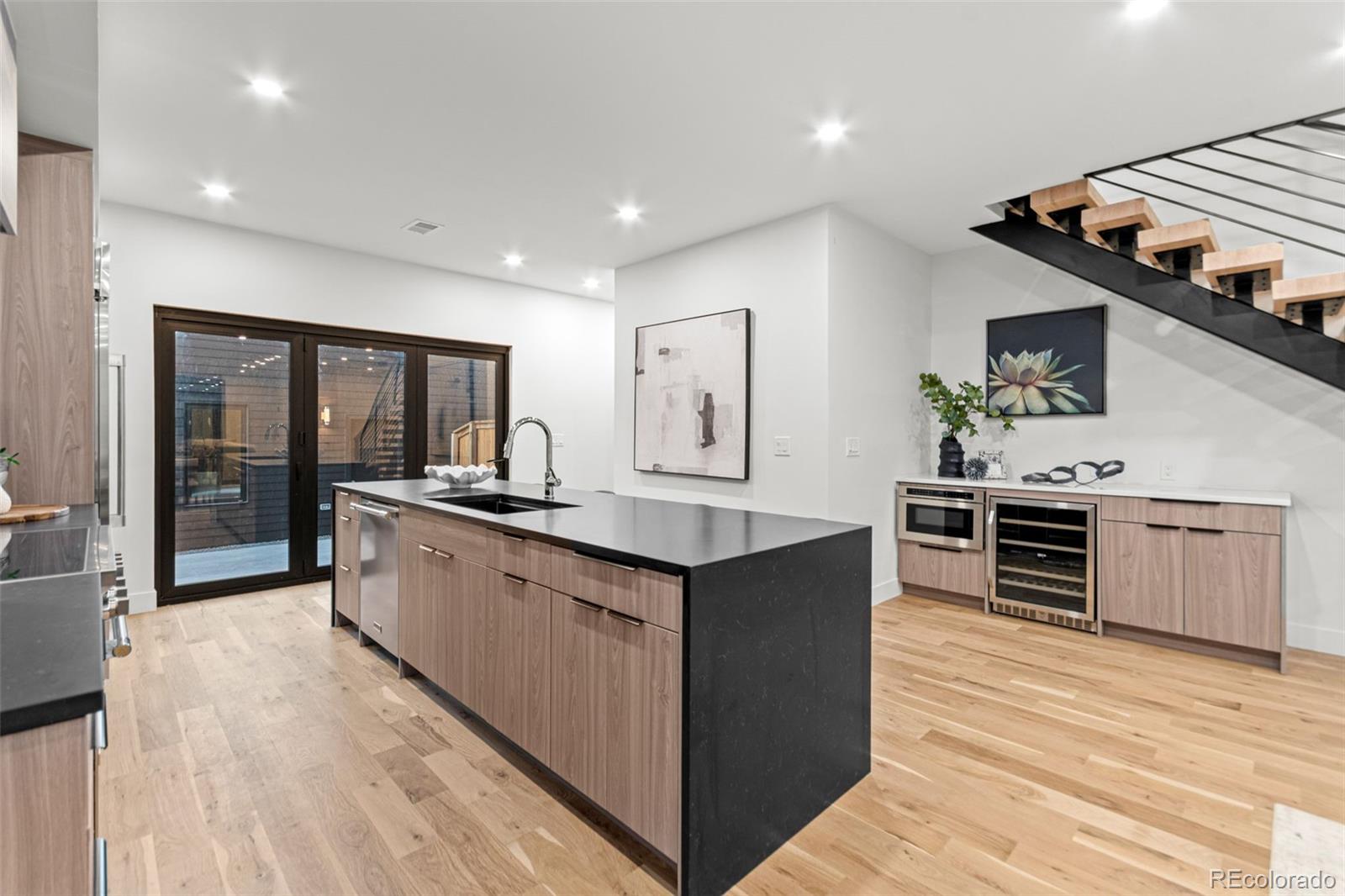 MLS Image #9 for 1448  stuart street,denver, Colorado
