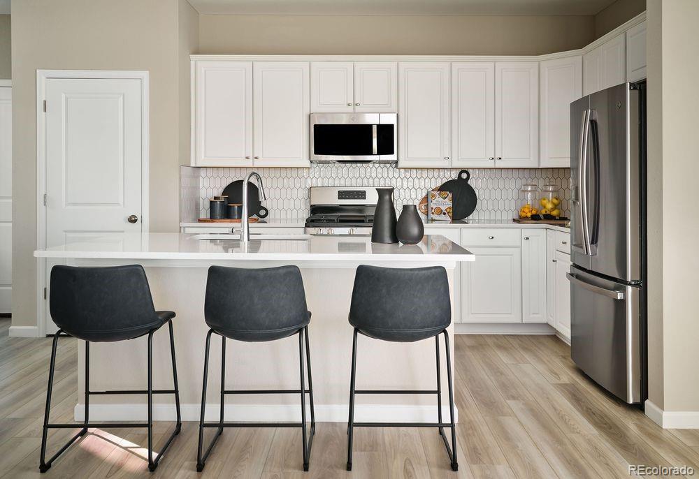 MLS Image #1 for 23722 e 33rd place,aurora, Colorado