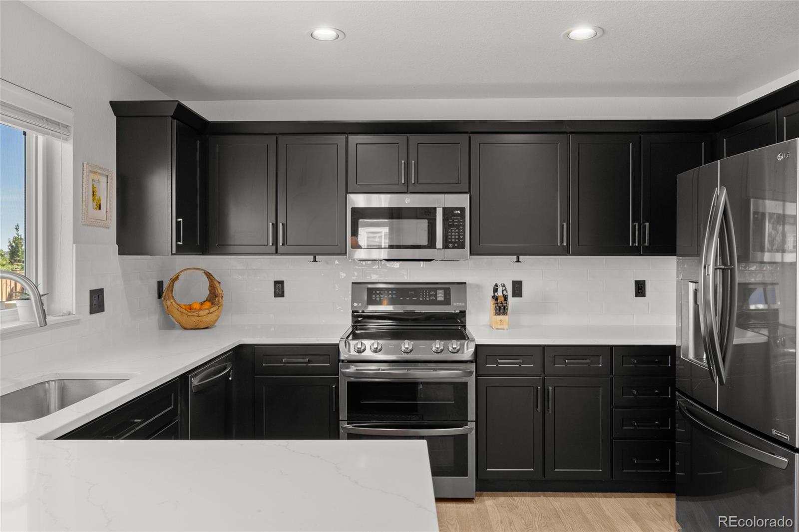 MLS Image #11 for 9747  burberry way,highlands ranch, Colorado