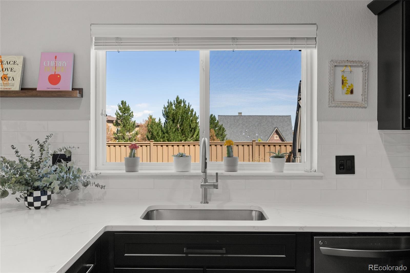 MLS Image #13 for 9747  burberry way,highlands ranch, Colorado
