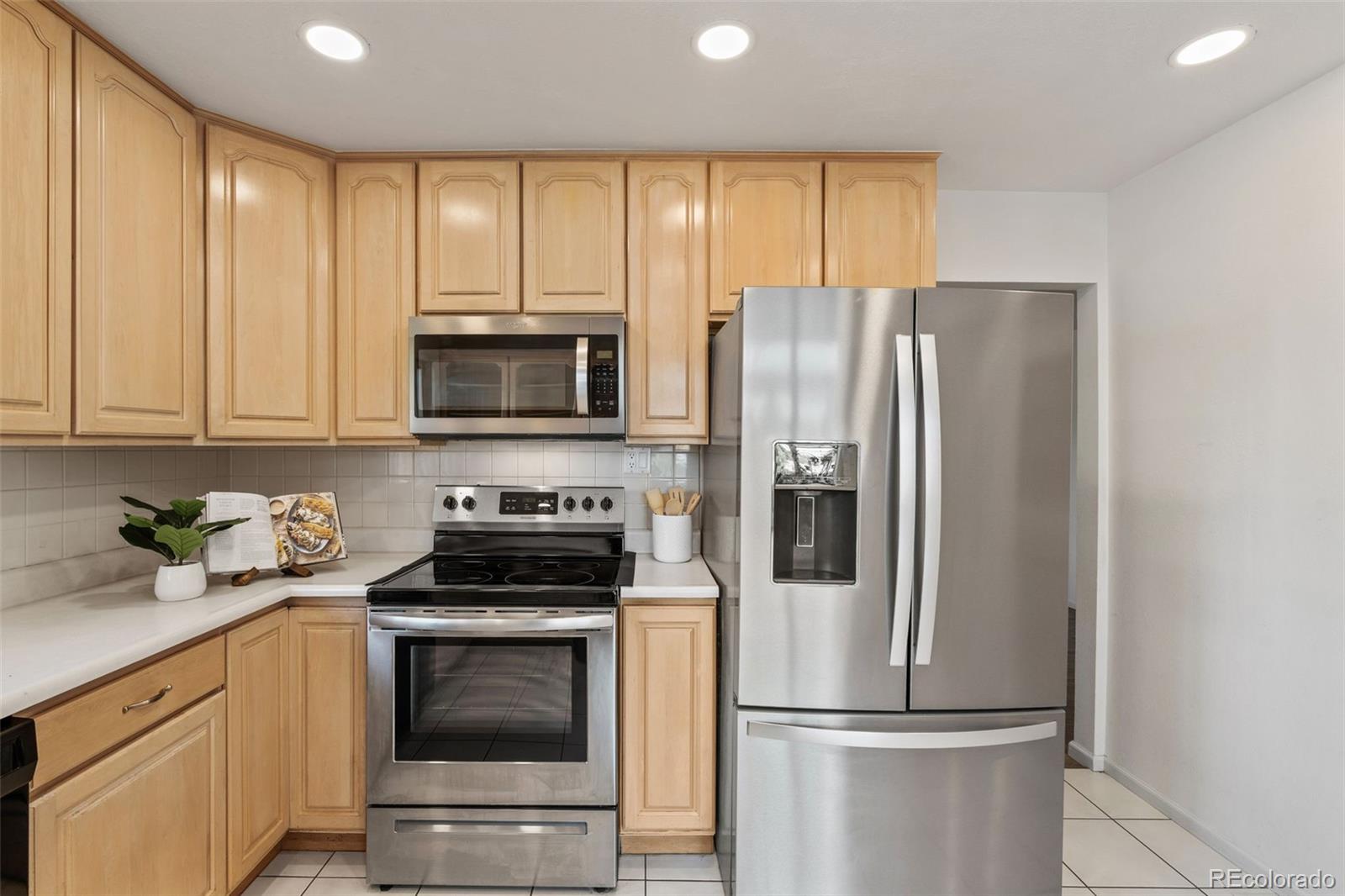 MLS Image #10 for 2616 e san miguel street,colorado springs, Colorado