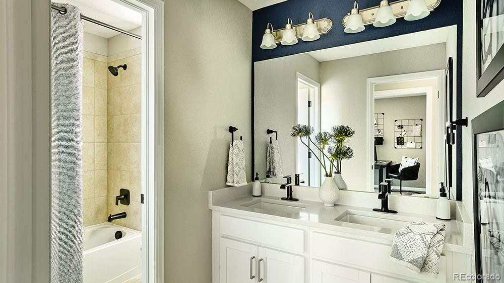 MLS Image #4 for 23732 e 33rd place,aurora, Colorado