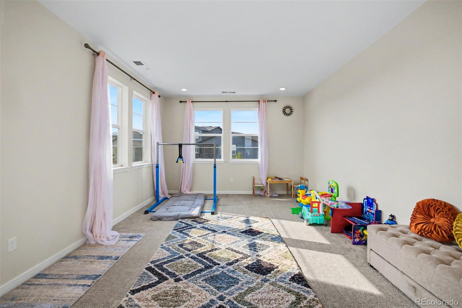 MLS Image #37 for 23933 e 39th avenue,aurora, Colorado