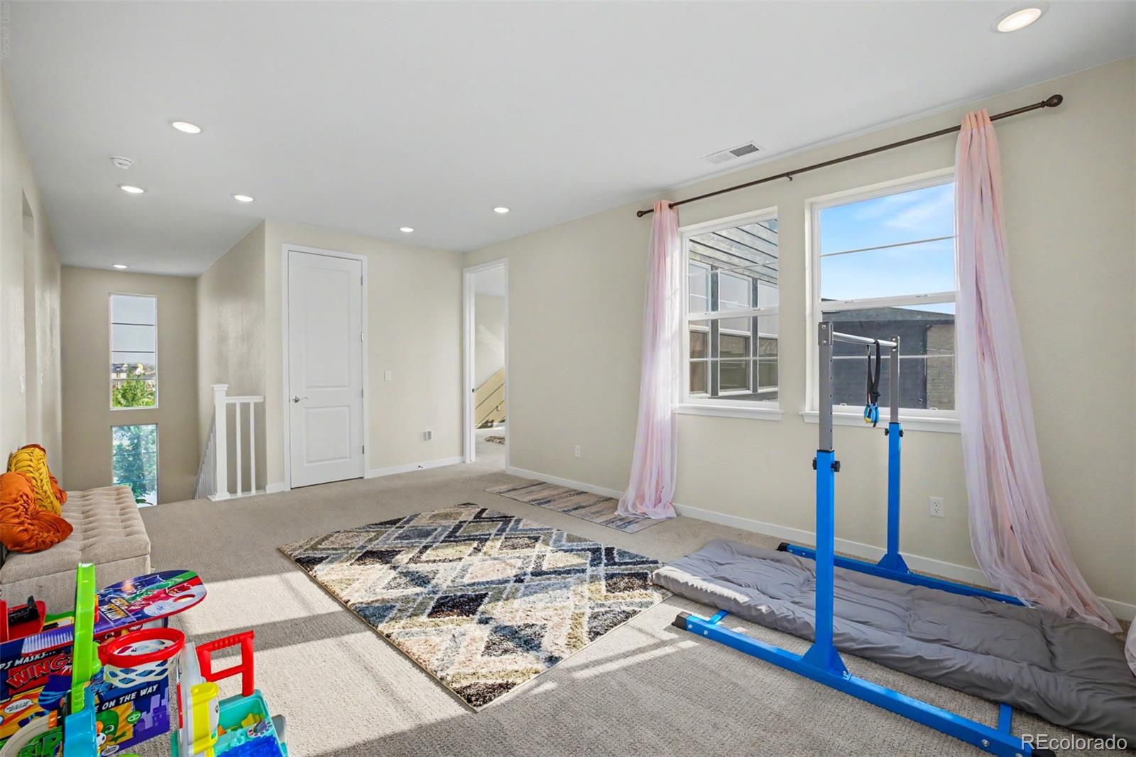 MLS Image #38 for 23933 e 39th avenue,aurora, Colorado