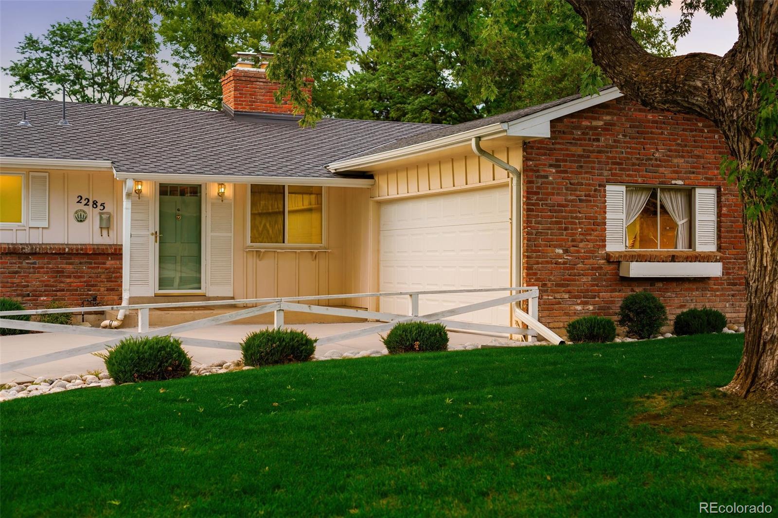 MLS Image #1 for 2285 w davies avenue,littleton, Colorado