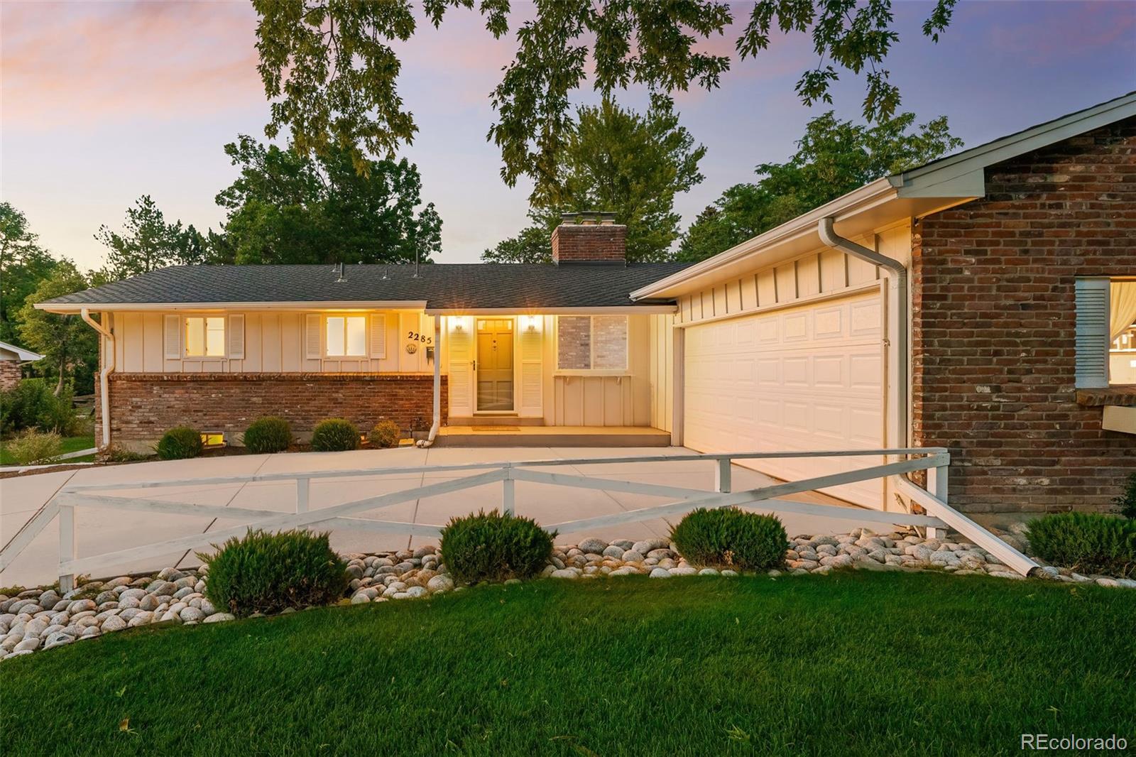 MLS Image #11 for 2285 w davies avenue,littleton, Colorado