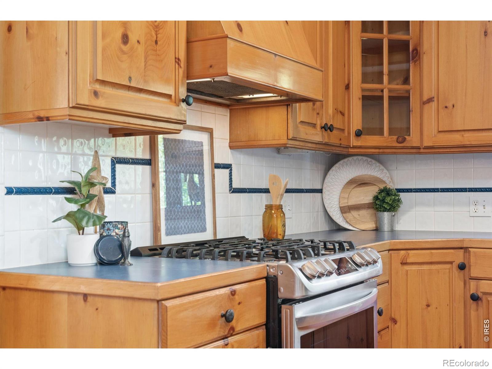 MLS Image #12 for 924  clydesdale lane,windsor, Colorado