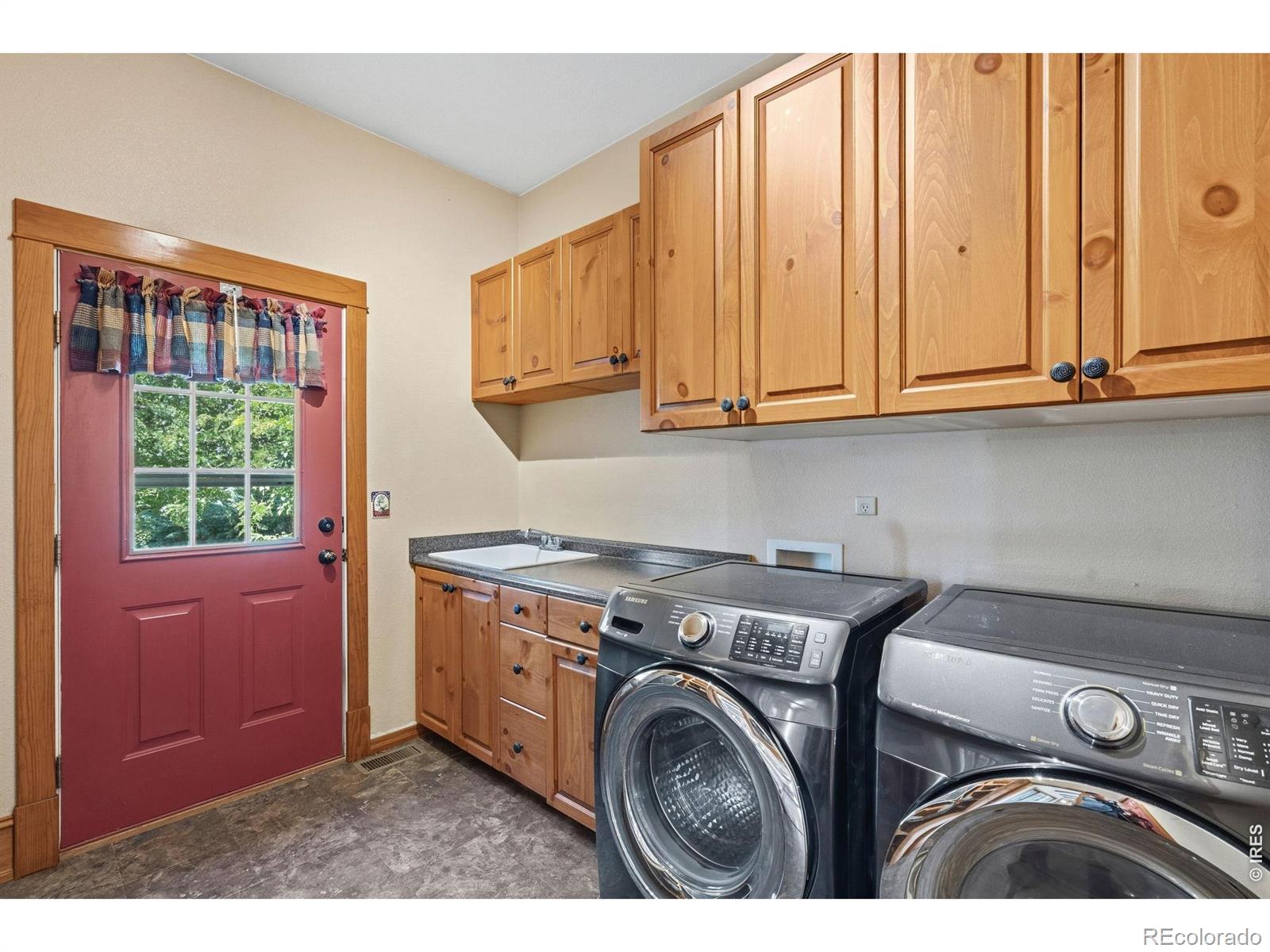 MLS Image #38 for 924  clydesdale lane,windsor, Colorado