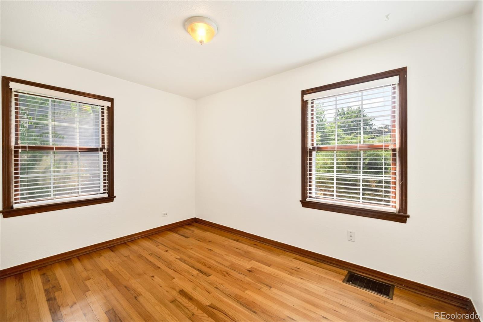 MLS Image #12 for 2201 s franklin street,denver, Colorado