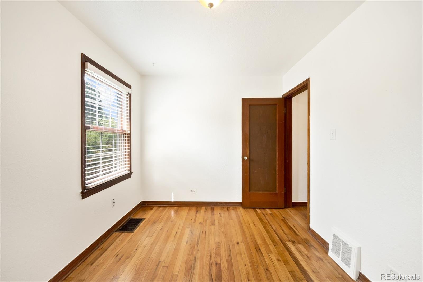 MLS Image #13 for 2201 s franklin street,denver, Colorado