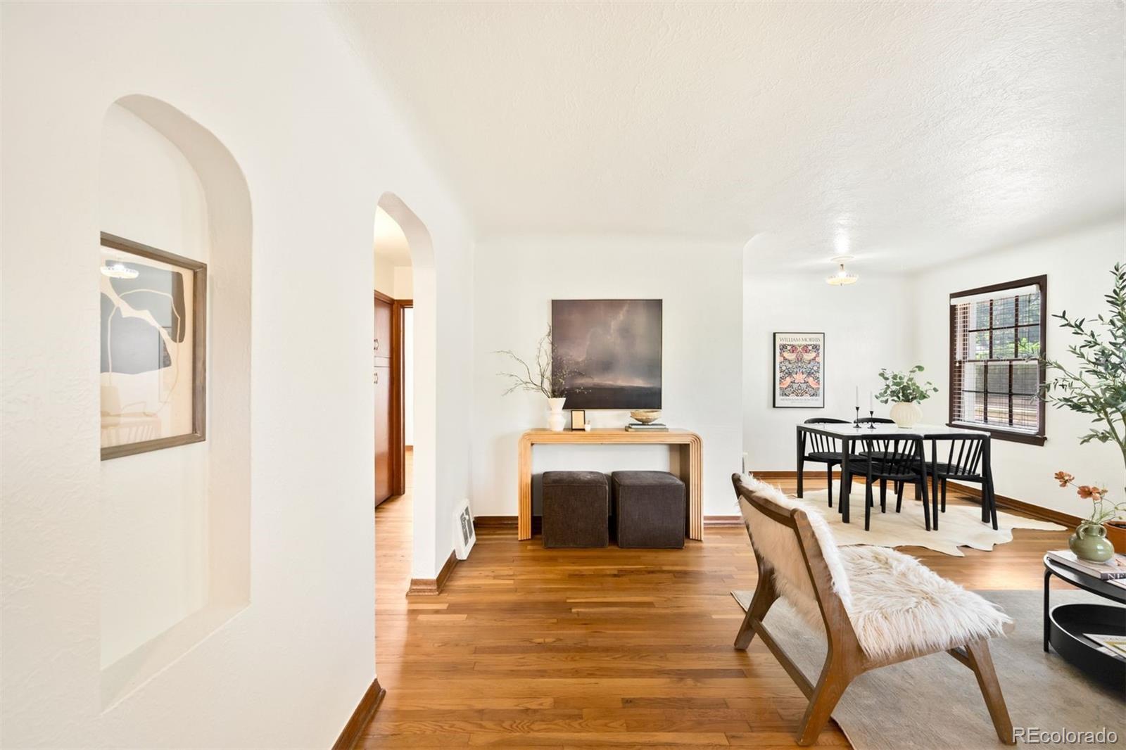MLS Image #2 for 2201 s franklin street,denver, Colorado