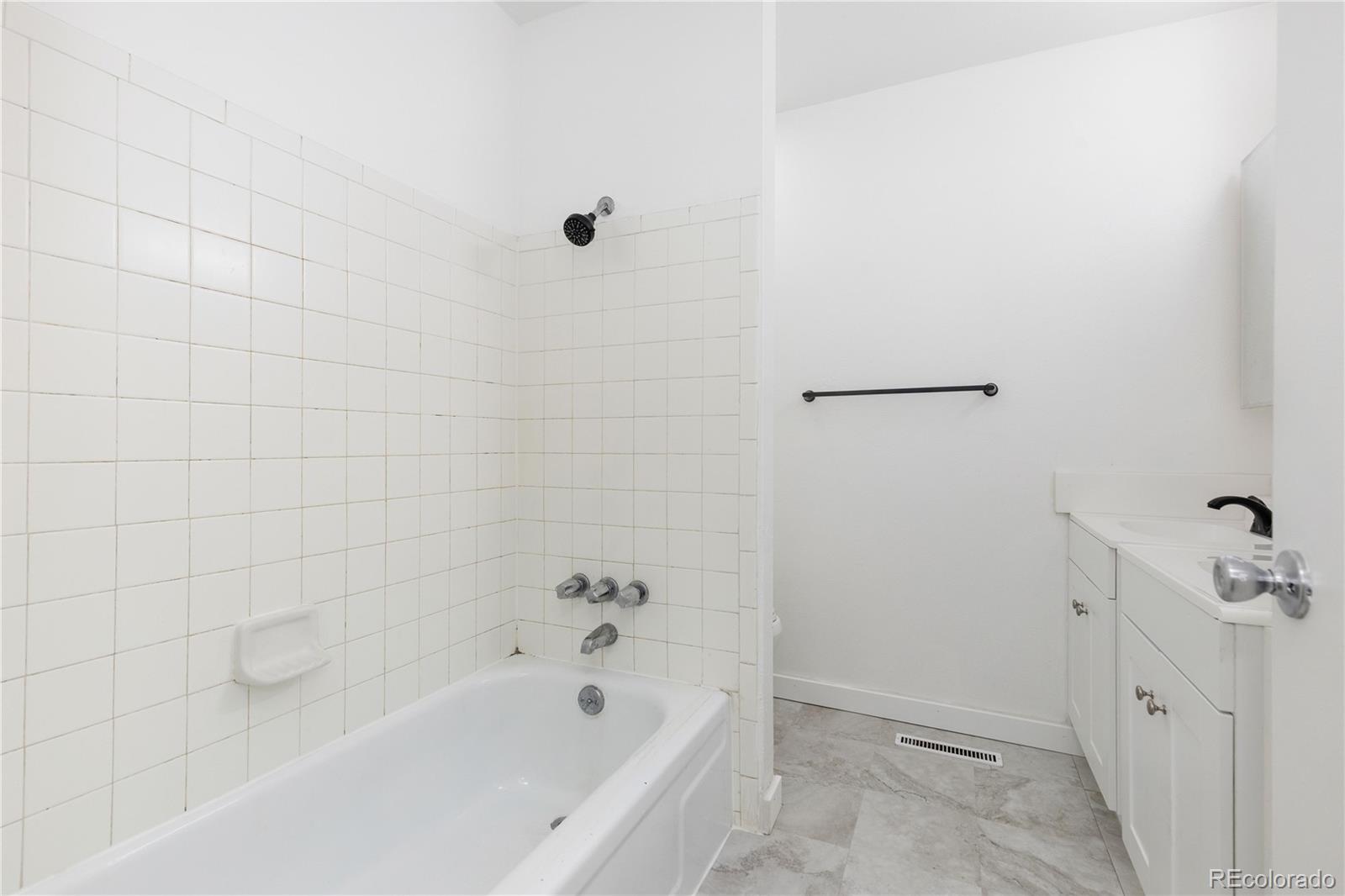 MLS Image #17 for 7988  chase circle,arvada, Colorado