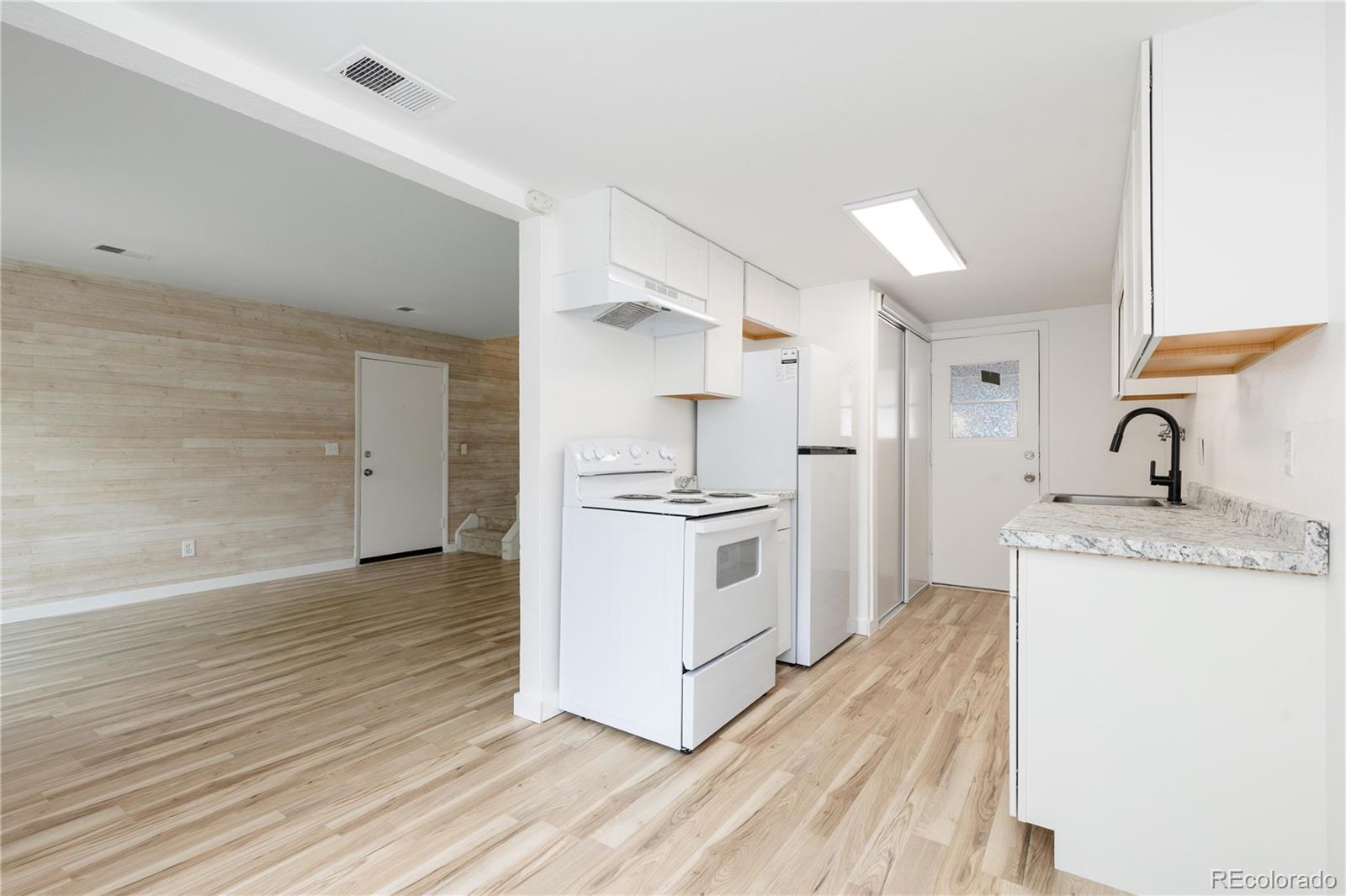 MLS Image #8 for 7988  chase circle,arvada, Colorado