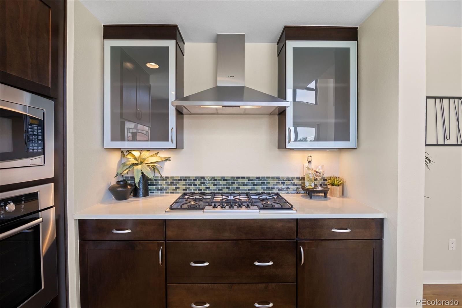 MLS Image #11 for 360 s lafayette street,denver, Colorado