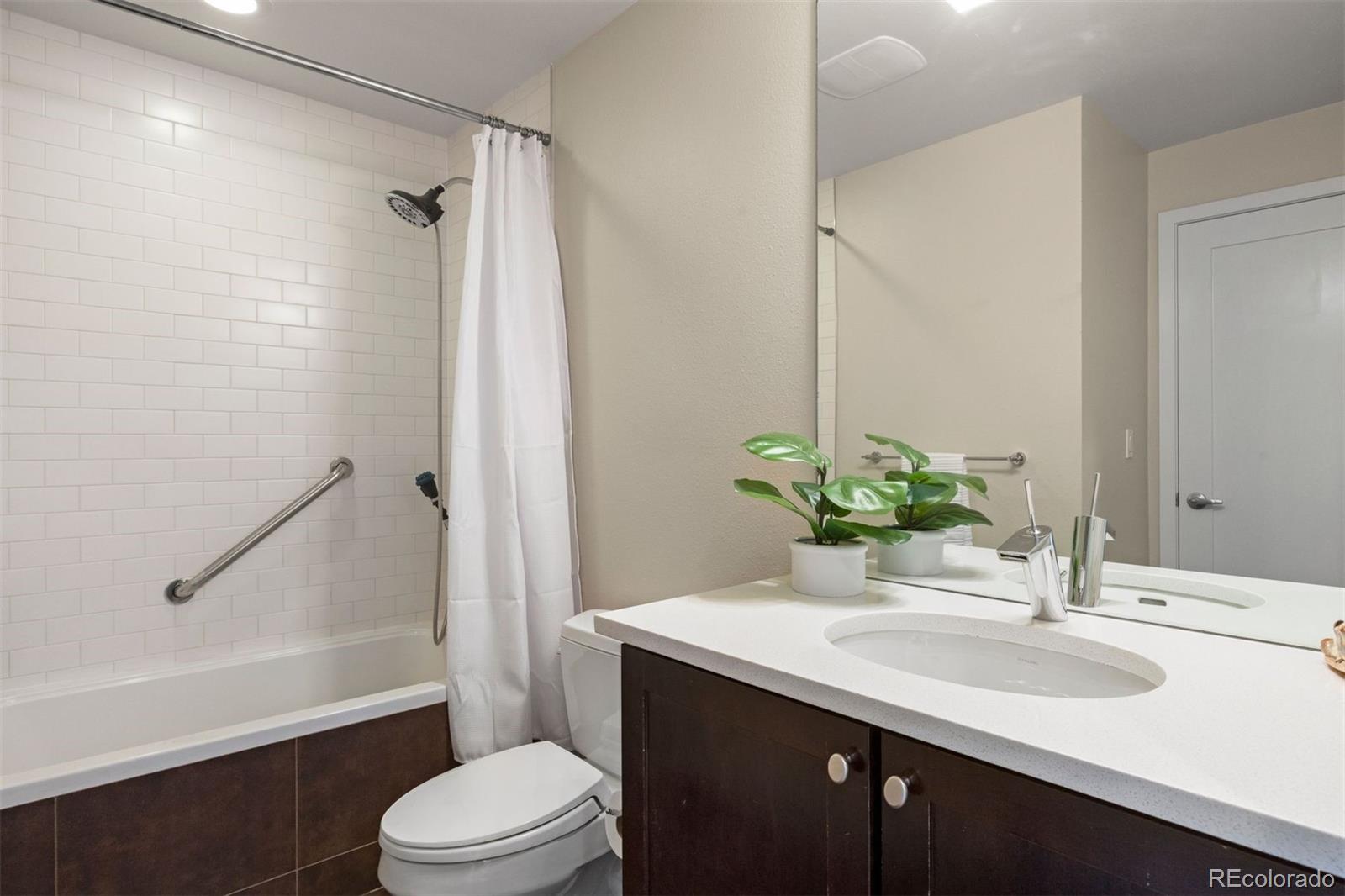MLS Image #19 for 360 s lafayette street,denver, Colorado