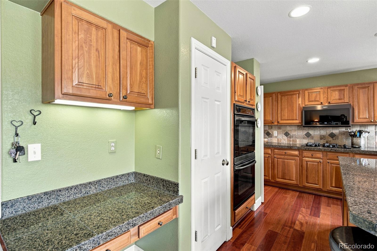 MLS Image #18 for 10338  spruce court,parker, Colorado