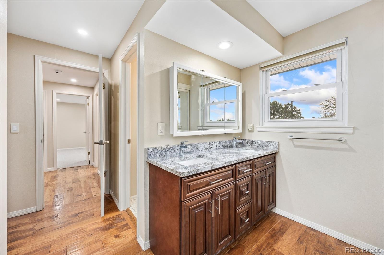 MLS Image #14 for 4070 s willow way,denver, Colorado