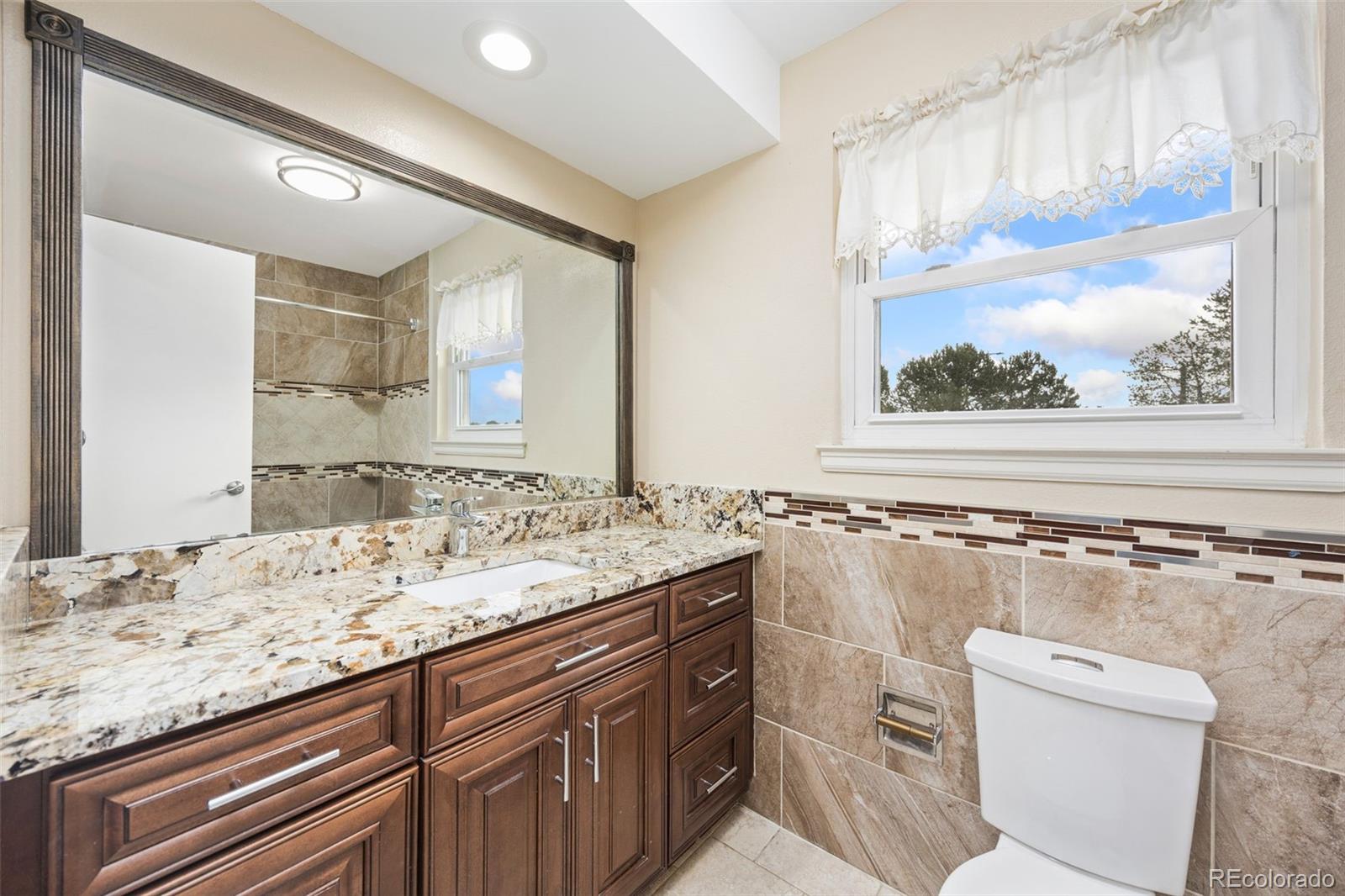 MLS Image #16 for 4070 s willow way,denver, Colorado