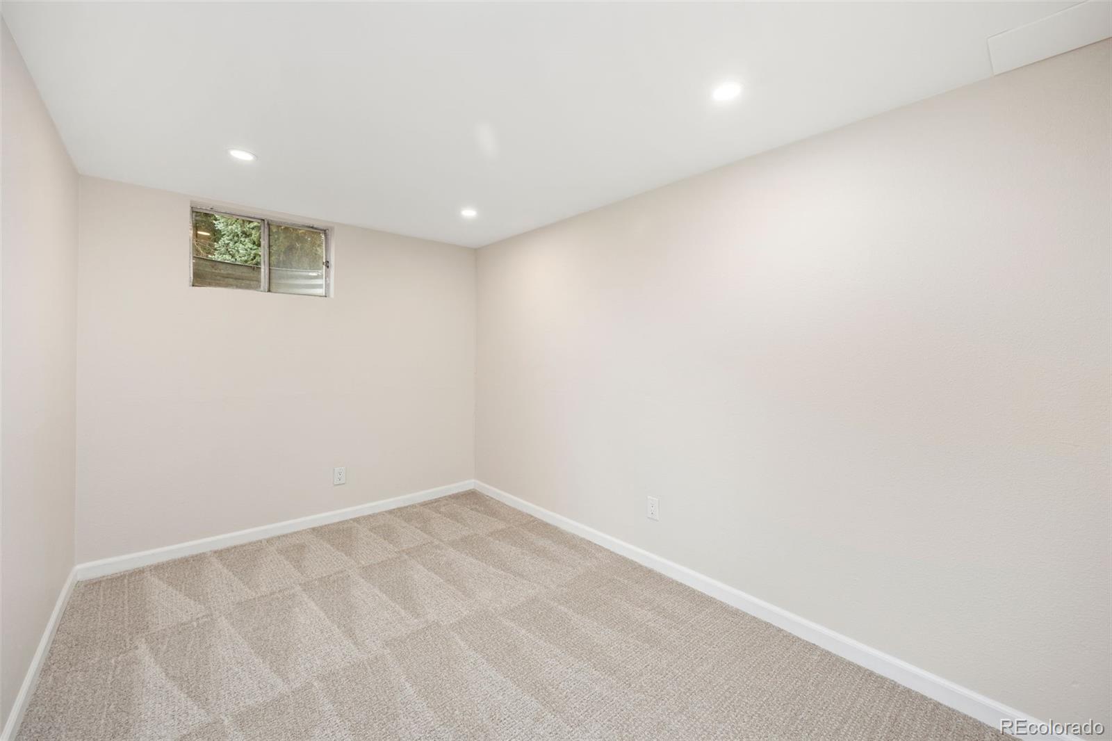 MLS Image #20 for 4070 s willow way,denver, Colorado