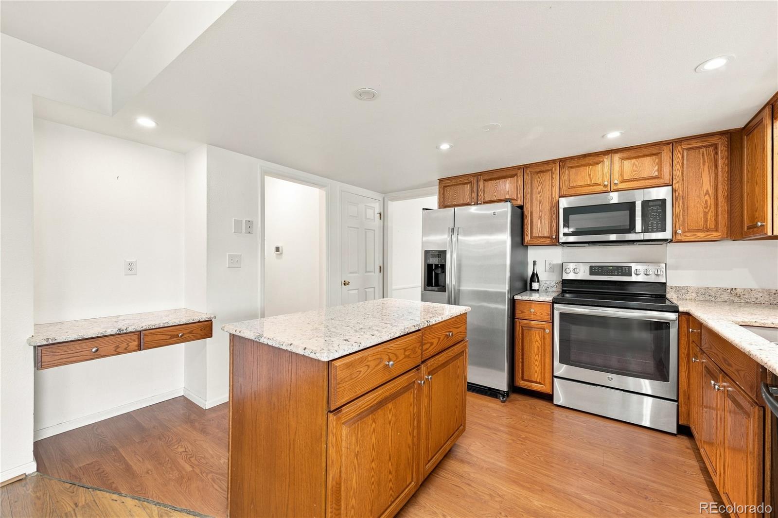 MLS Image #4 for 5157 s flower street,littleton, Colorado