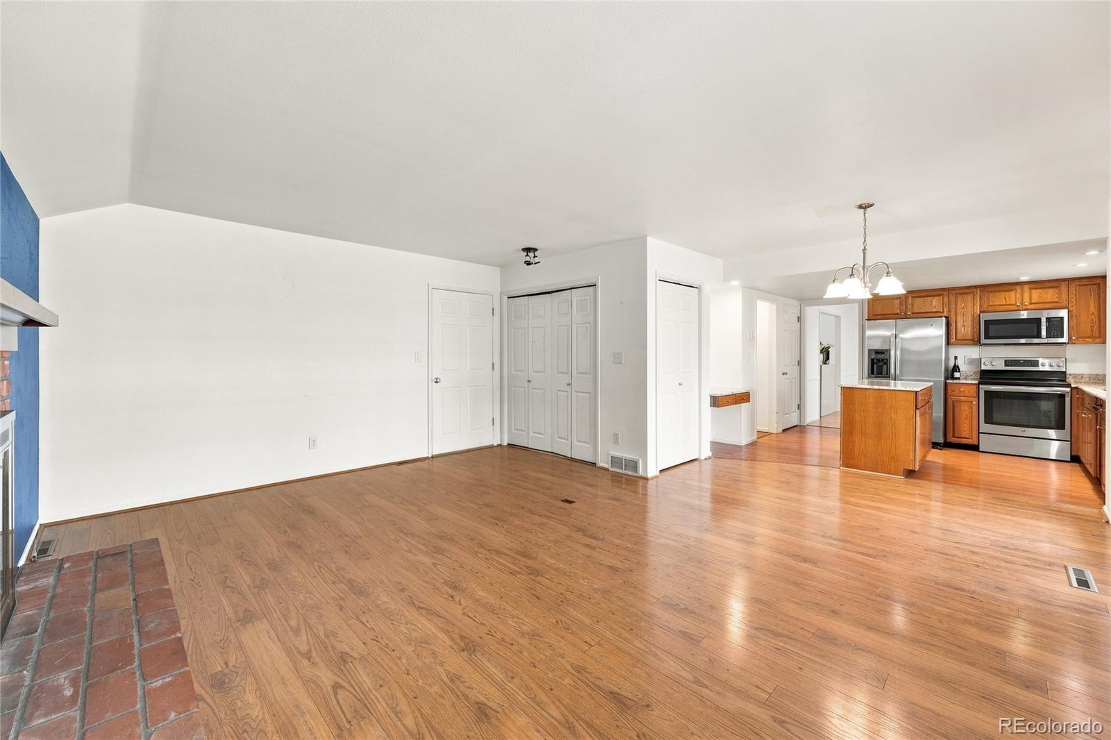 MLS Image #6 for 5157 s flower street,littleton, Colorado