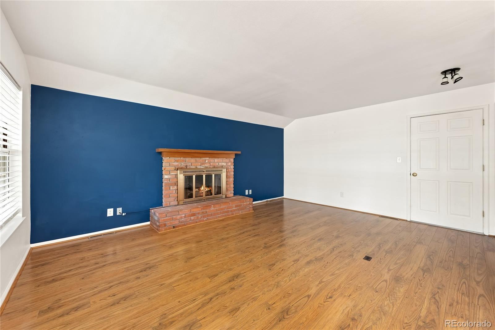 MLS Image #7 for 5157 s flower street,littleton, Colorado