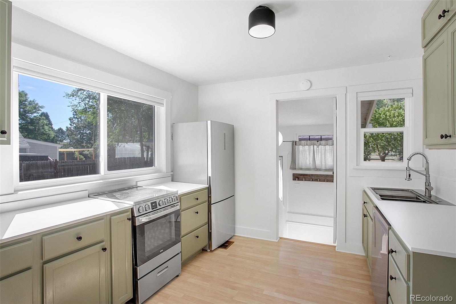 MLS Image #5 for 6280 w 10th avenue,lakewood, Colorado
