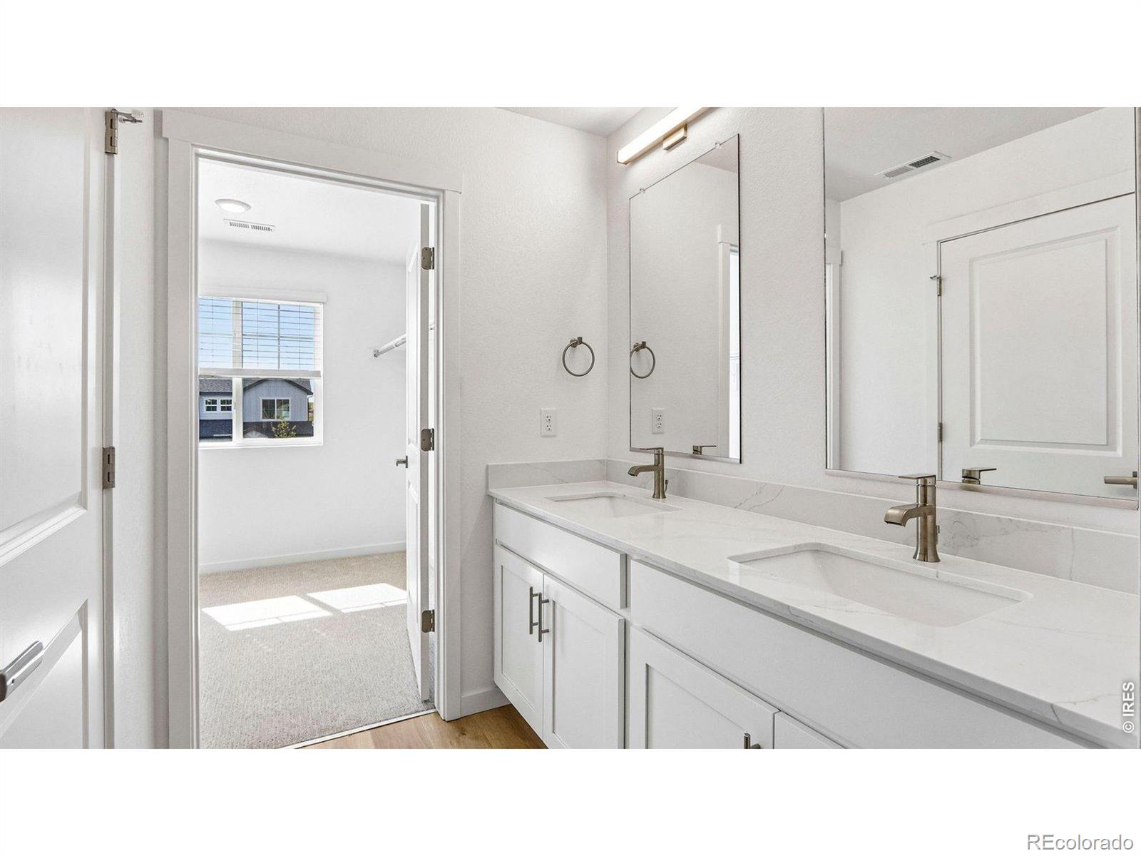 MLS Image #9 for 1973  sorghum way,johnstown, Colorado