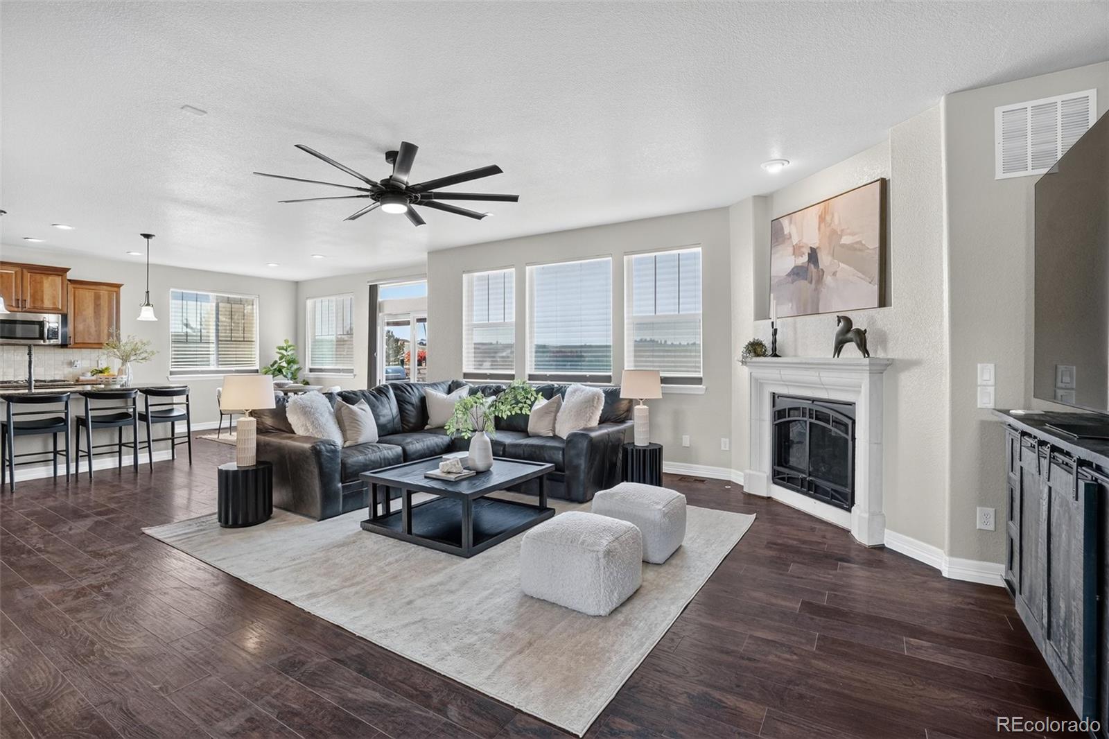 MLS Image #2 for 8247 s country club parkway,aurora, Colorado