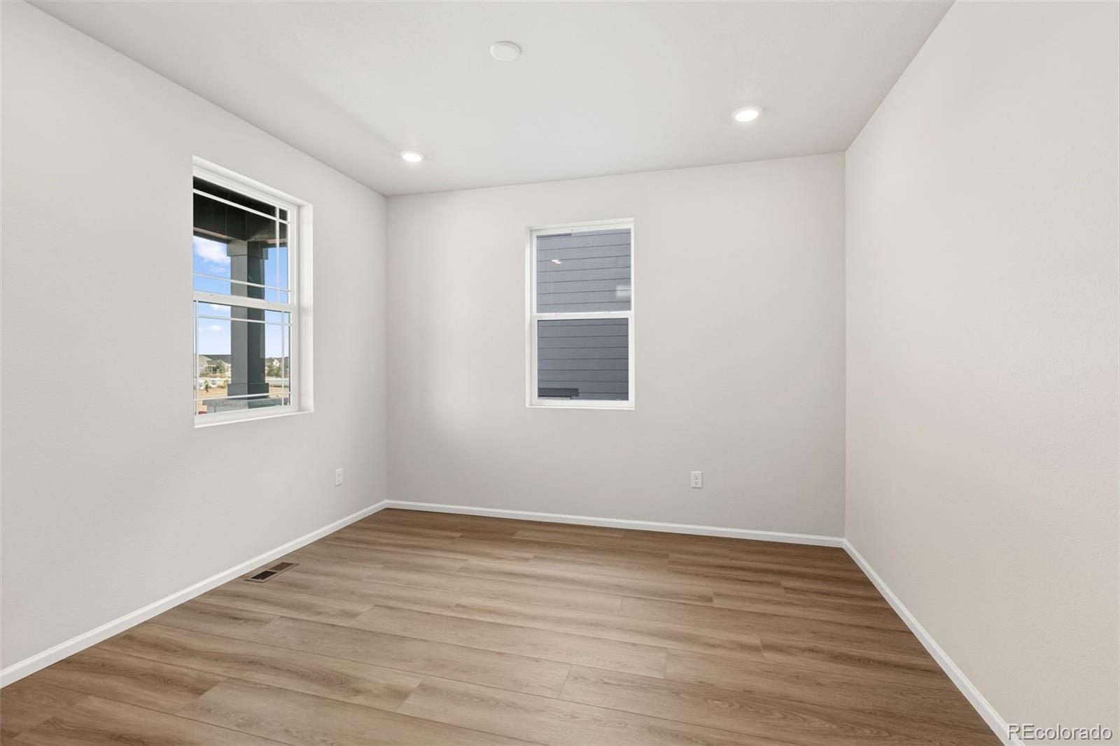 MLS Image #12 for 15277  poplar street,thornton, Colorado